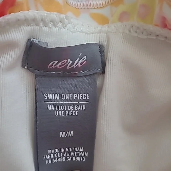 Aerie Floral Swimsuit - Picture 4 of 6